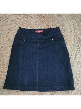 Y2K Contrast The Original Comfort Dark Blue Denim Jean Skirt. Size 7